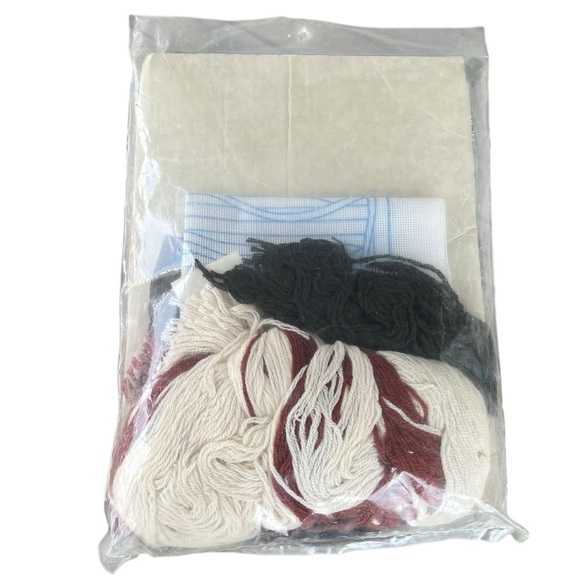 VTG Crown Elegence Long Stitch Needlework Pillow Cover Kit 9507 Winter NOS - Picture 2 of 6